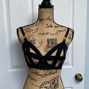 NWT Victoria’s Secret Strappy Black Bra